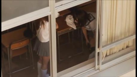 【個人撮影】教室の着替え盗撮～隣の校舎から～